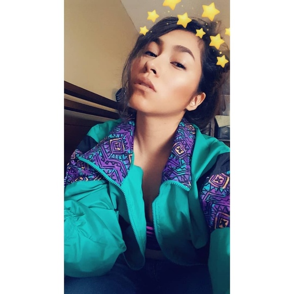 XOXO Welcome to my Closet! Please Comment & Share - Picture 4 of 8